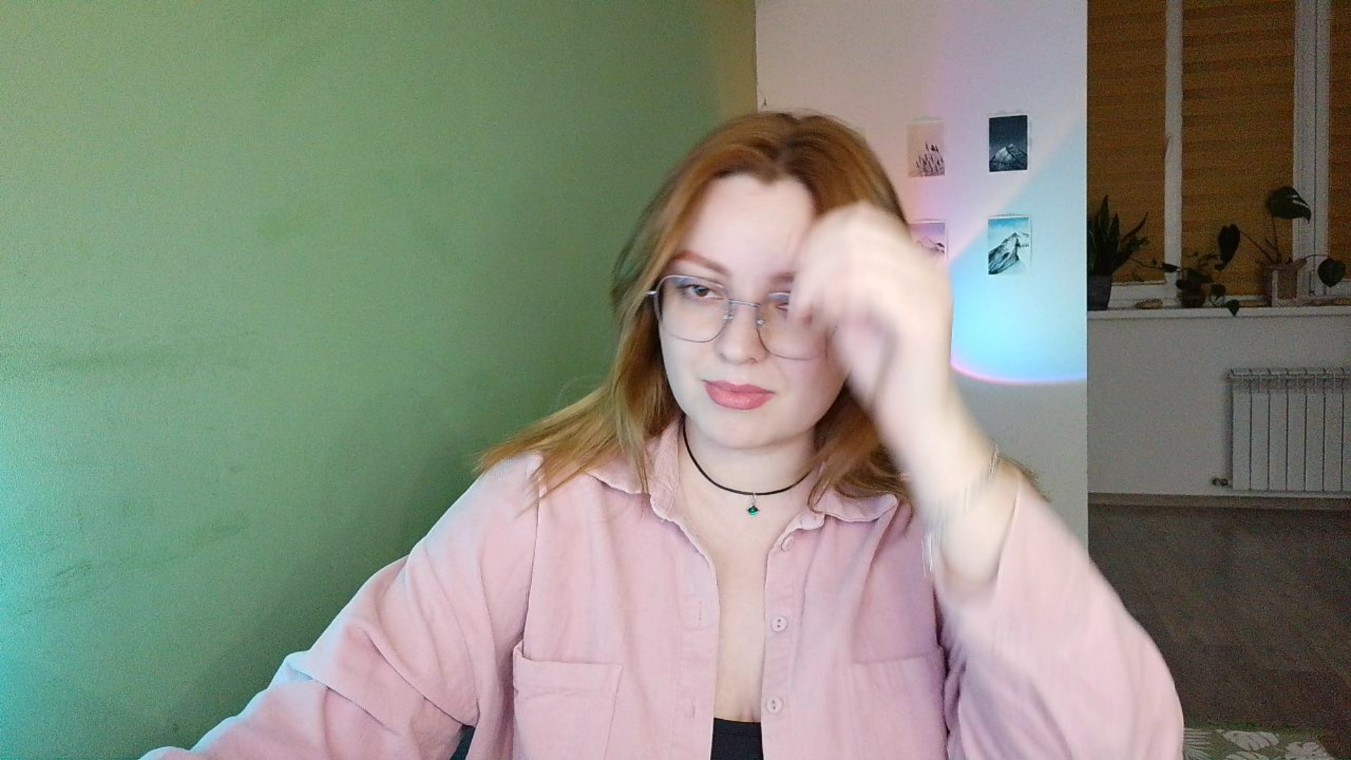 1v1 Online Video Chat with Alex: TikTok & Short Reels