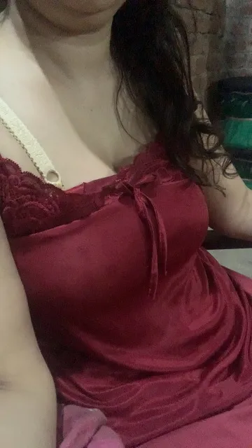 Sara khan