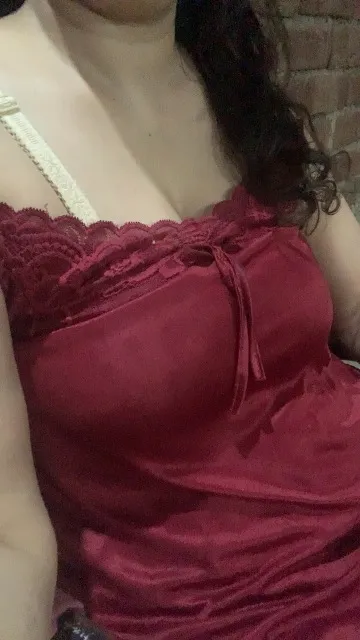 Sara khan
