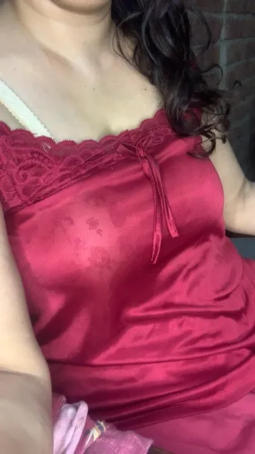 Sara khan