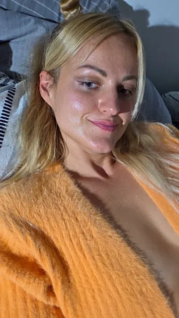 VelvetEve